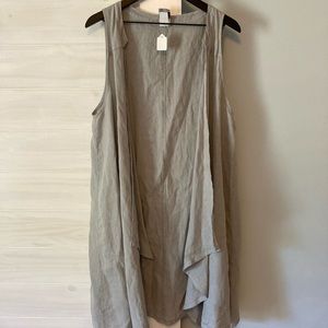 Match Point Linen Vest